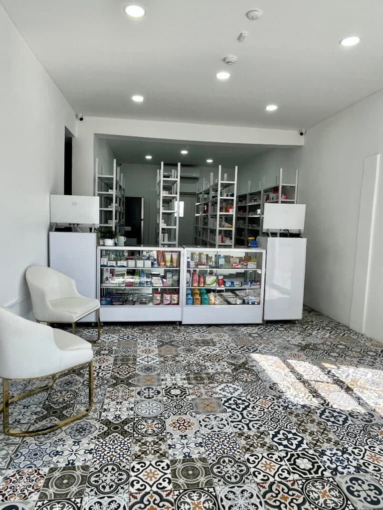 Farmacia del Desierto thumbnail 2